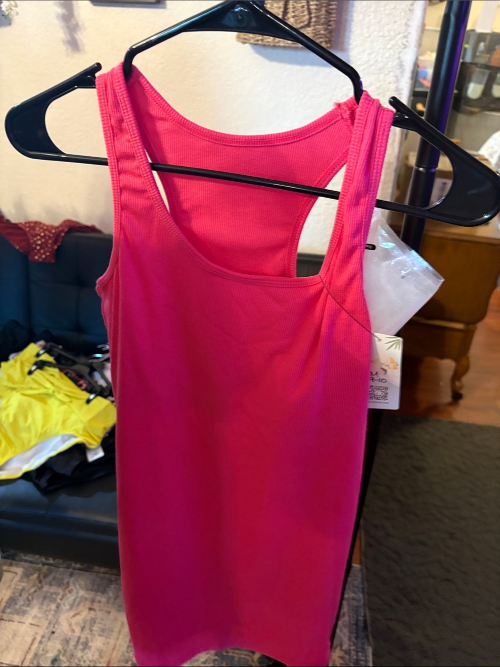 Women’s Sleeveless Ribbed Tank Top - Pink